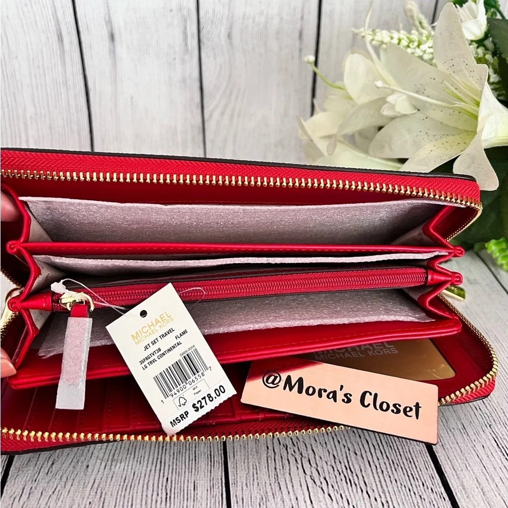 Michael Kors Large Continental Wallet